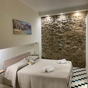 Vitrani's House Appartamento